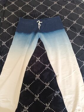 Monrow Women's Ombre Navy to Cream Drawstring Sweatpants